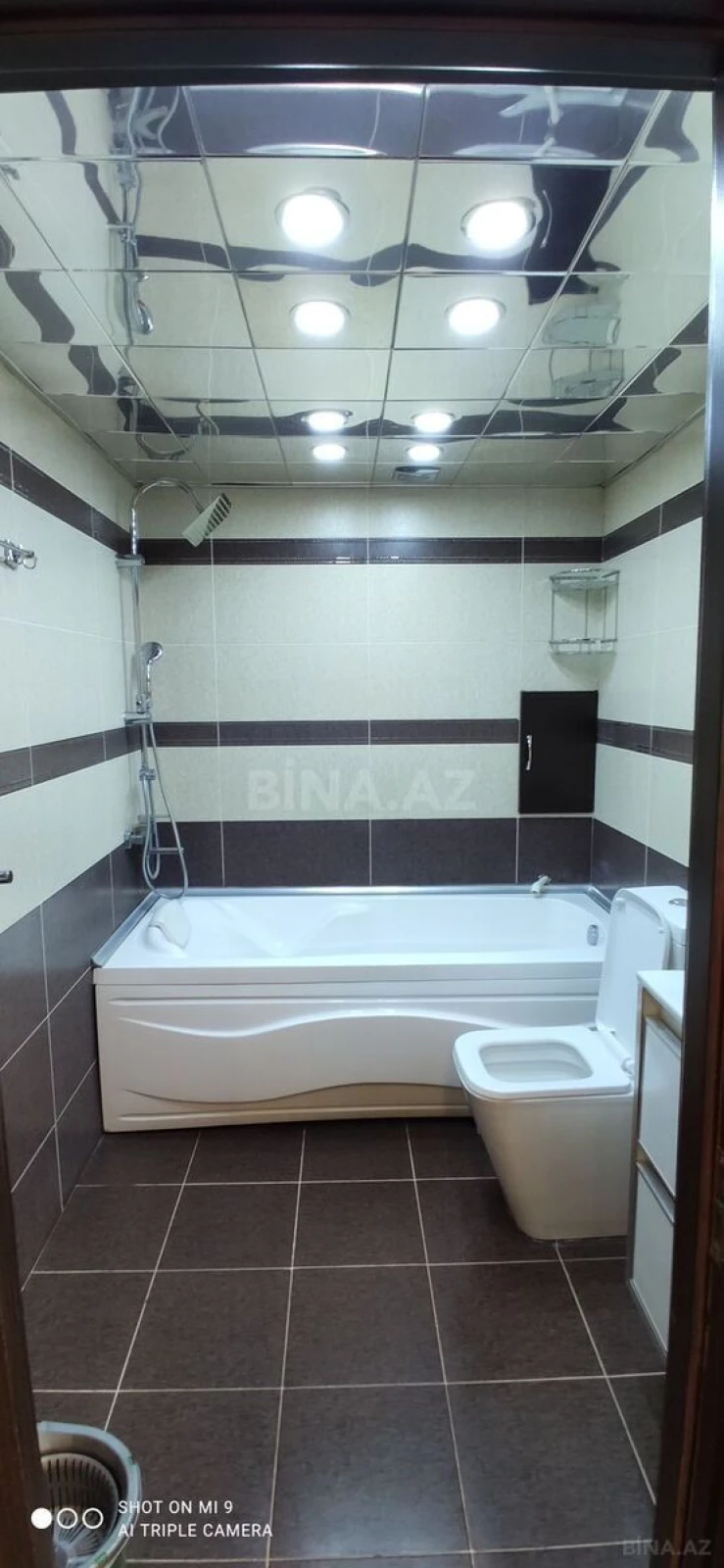 Kirayə verilir 3 otaqlı mənzil 130 m²