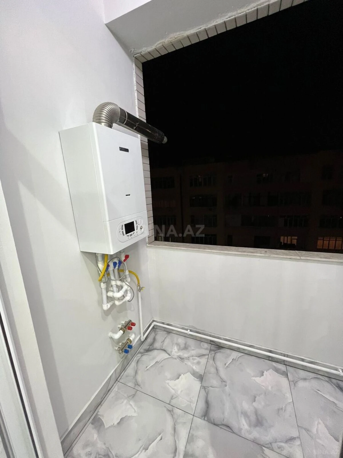 Satılır 2 otaqlı mənzil 52 m²