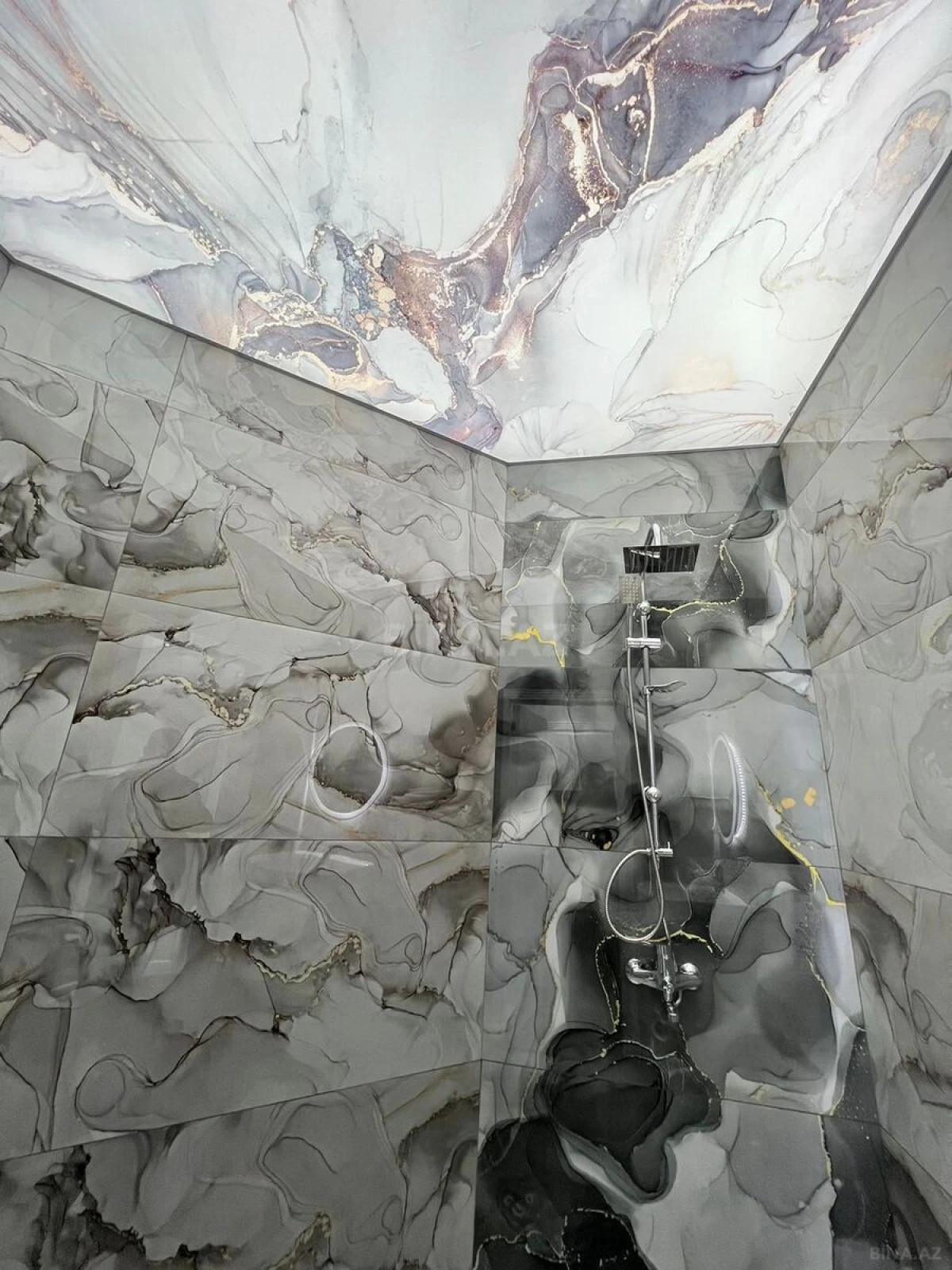 Satılır 2 otaqlı mənzil 52 m²