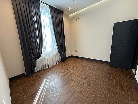 Satılır 7 otaqlı həyət evi 500 m²
