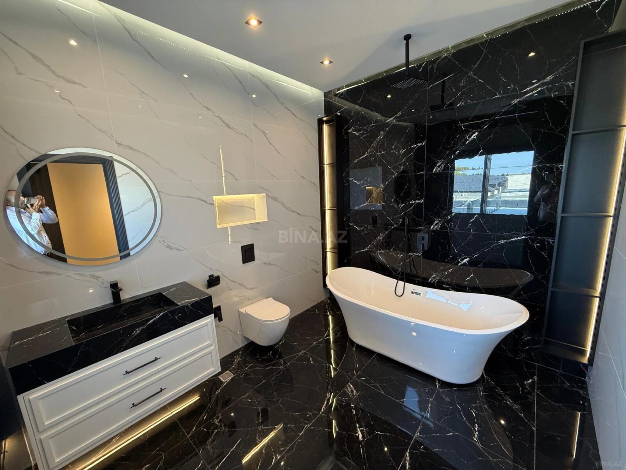 Satılır 7 otaqlı həyət evi 500 m²