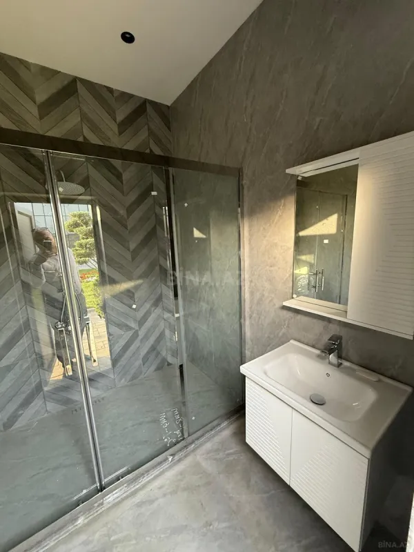 Satılır 7 otaqlı həyət evi 500 m²