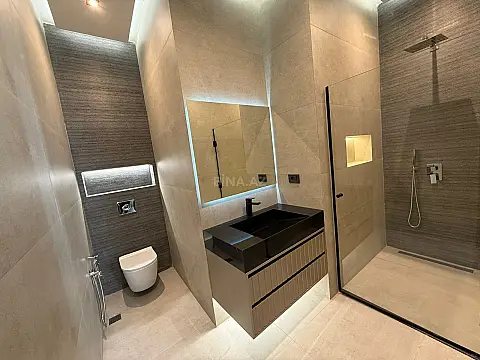Satılır 7 otaqlı həyət evi 500 m²