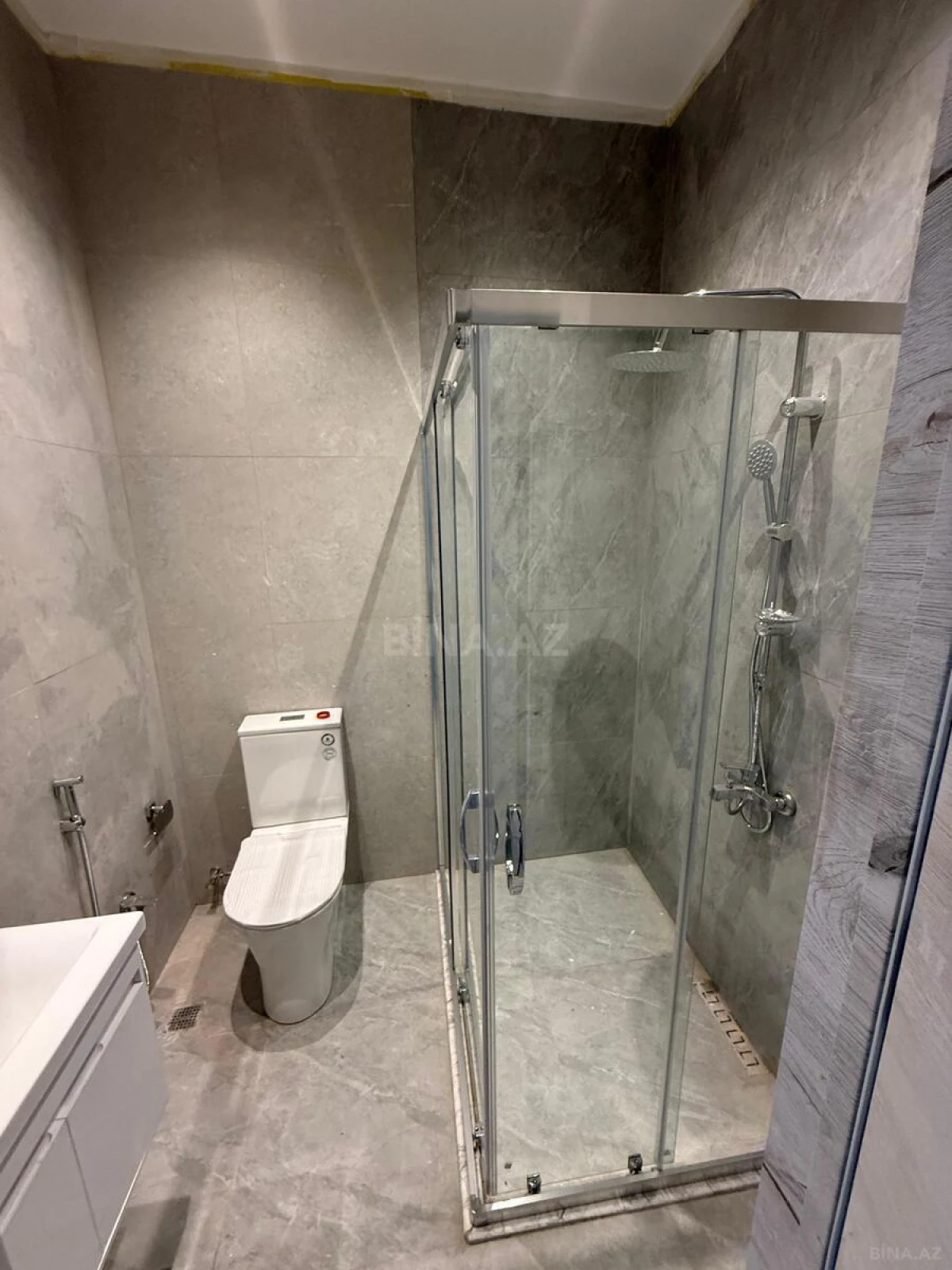 Satılır 7 otaqlı həyət evi 500 m²