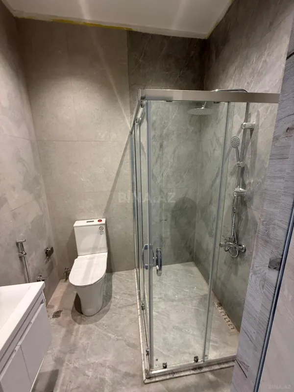 Satılır 7 otaqlı həyət evi 500 m²