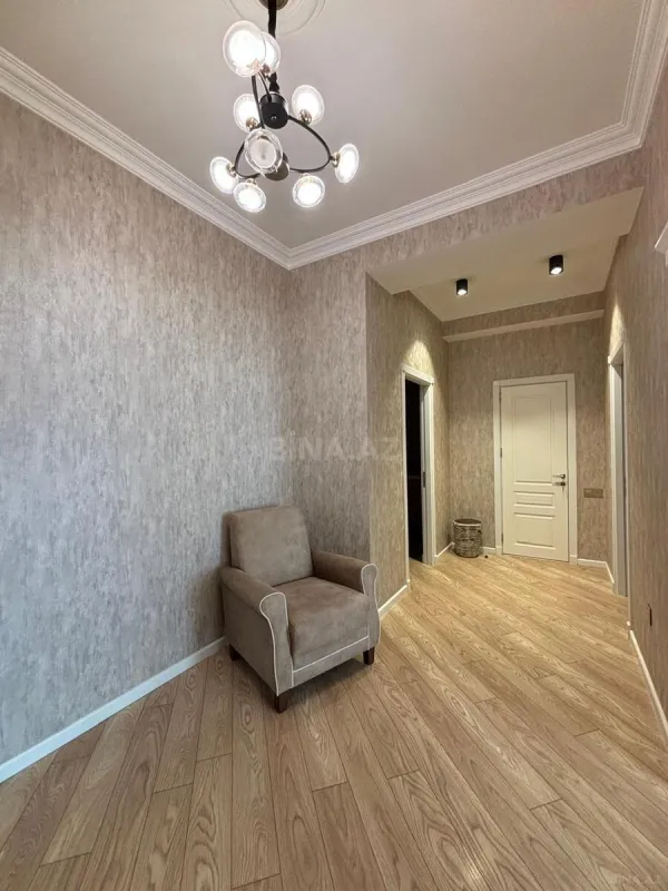 Kirayə verilir 2 otaqlı mənzil 96 m²