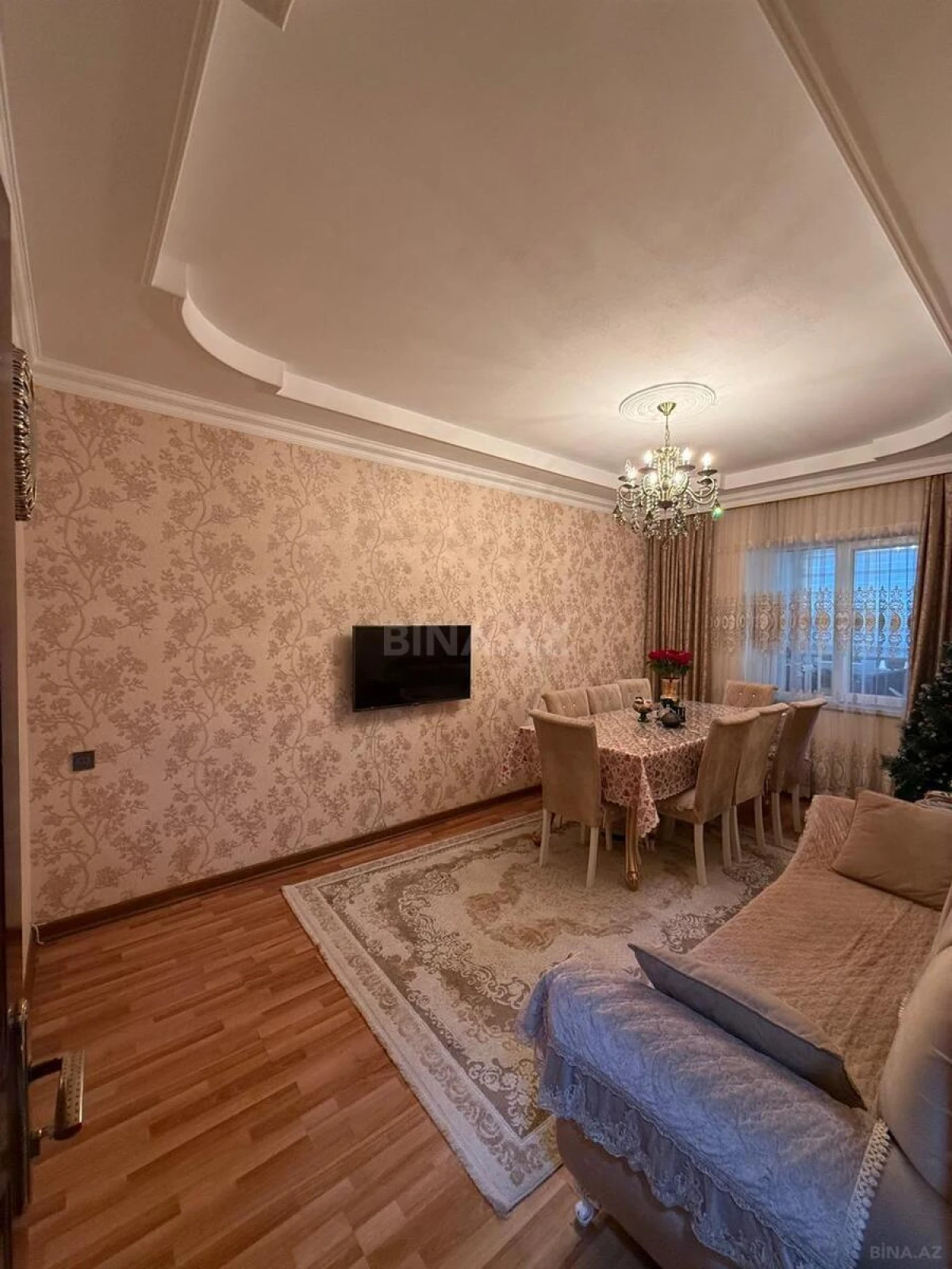 Satılır 4 otaqlı mənzil 100 m²