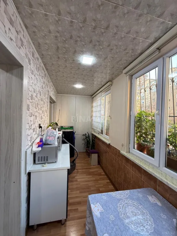 Satılır 4 otaqlı mənzil 100 m²