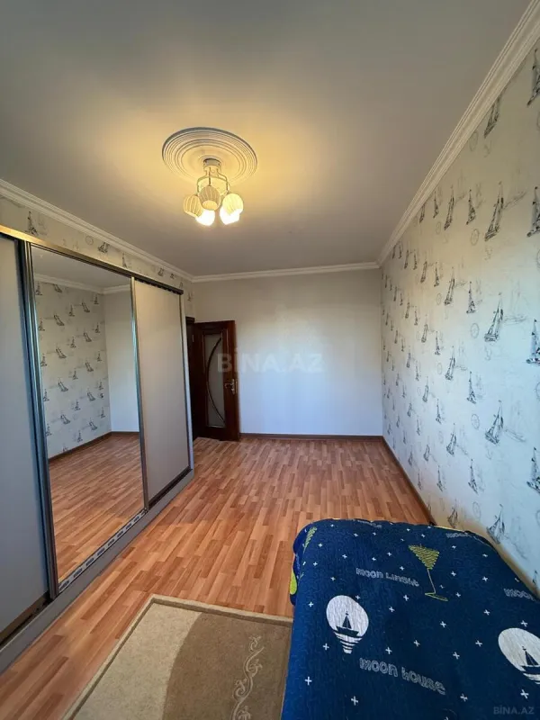 Satılır 4 otaqlı mənzil 100 m²