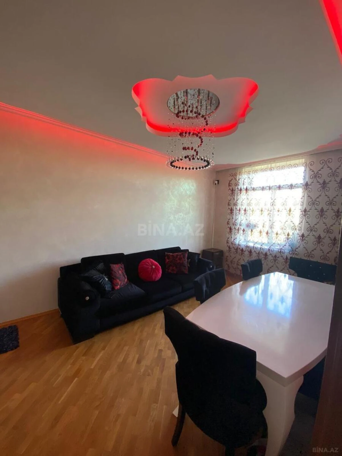 Kirayə verilir 3 otaqlı mənzil 80 m²