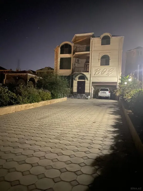 Satılır 5 otaqlı həyət evi 400 m²