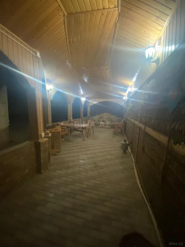 Satılır 5 otaqlı həyət evi 400 m²