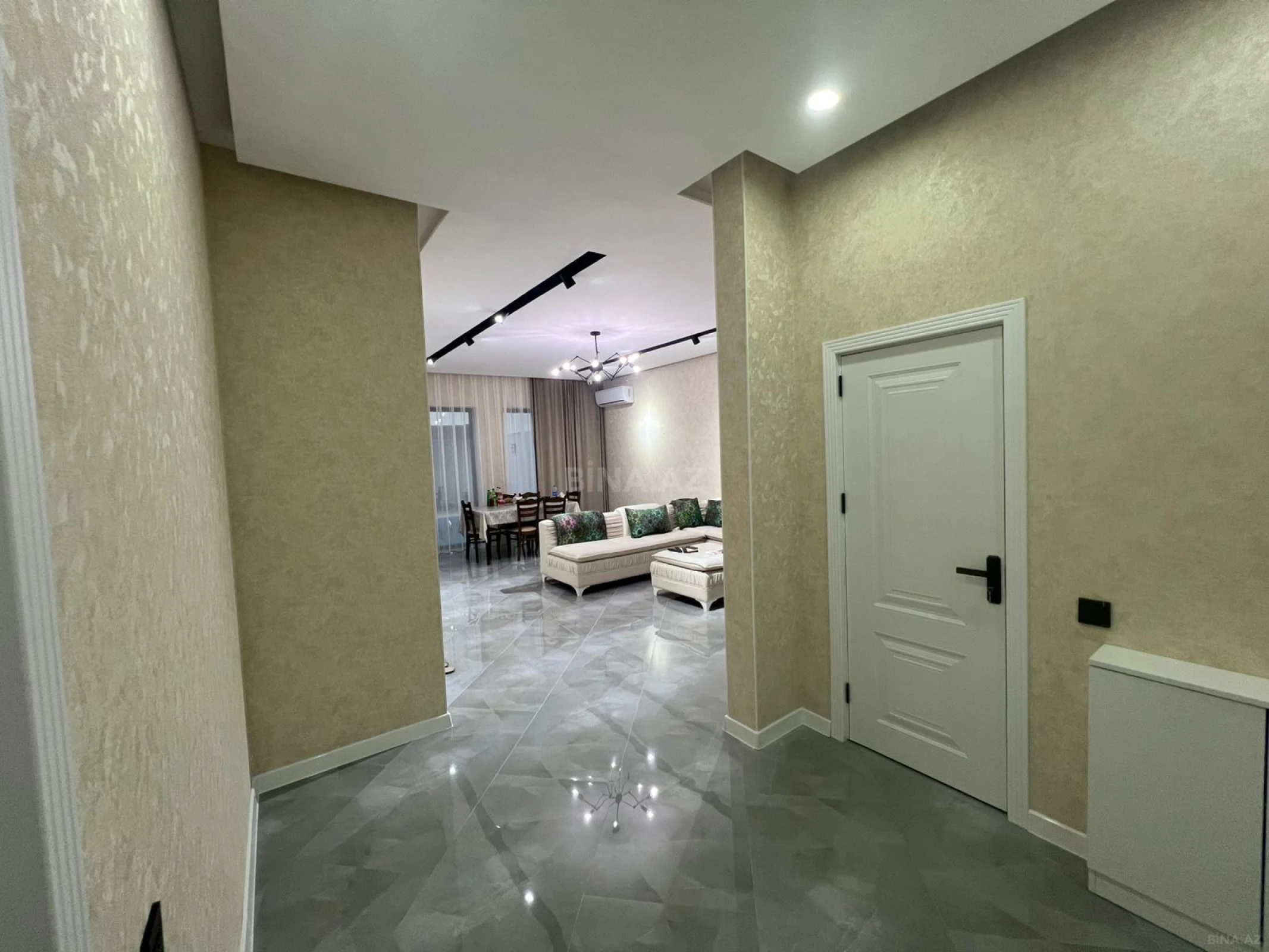Satılır 4 otaqlı həyət evi 100 m²