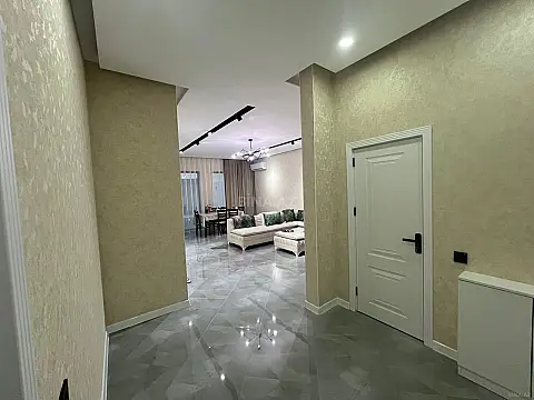 Satılır 4 otaqlı həyət evi 100 m²