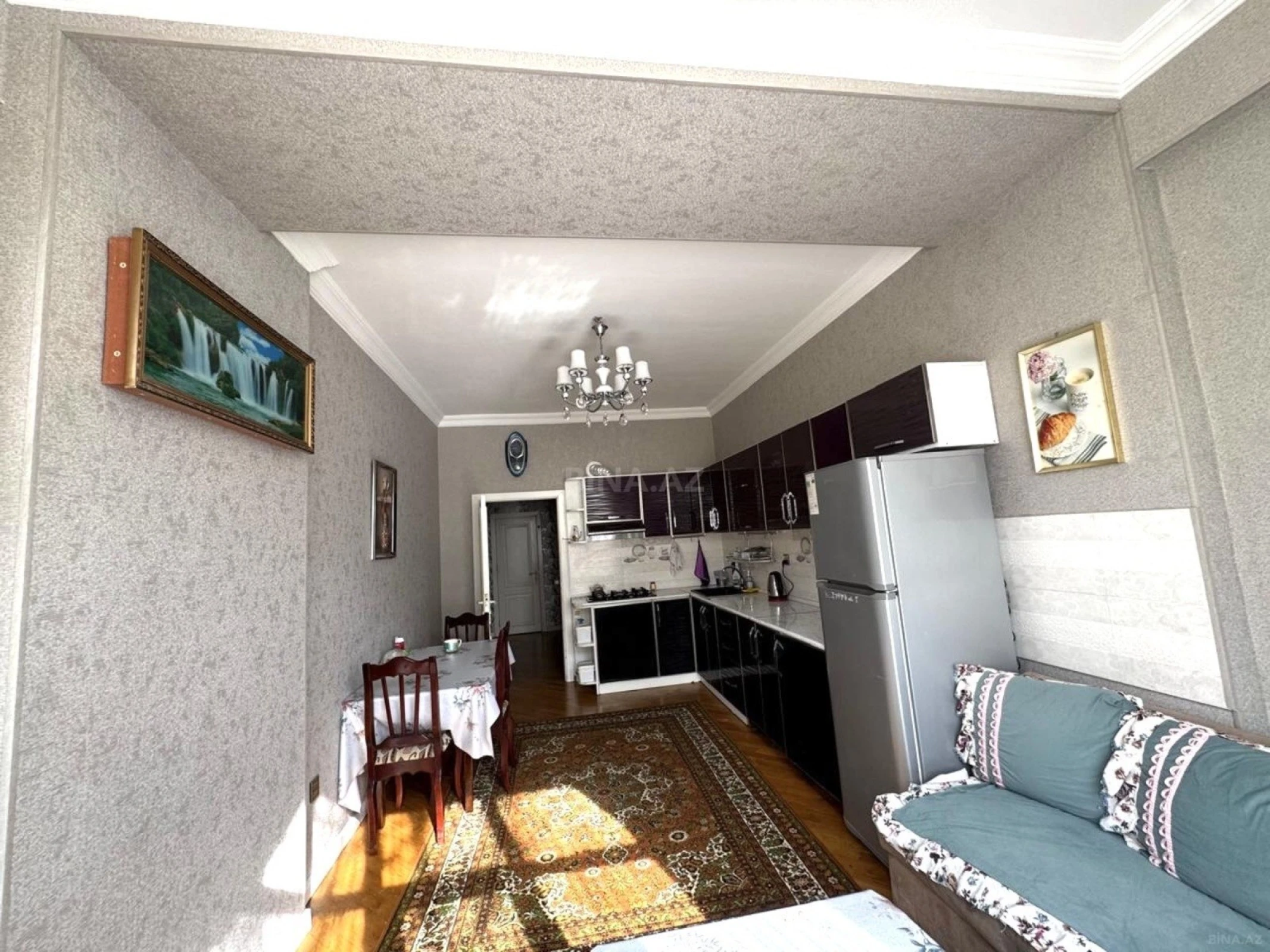 Kirayə verilir 3 otaqlı mənzil 125 m²