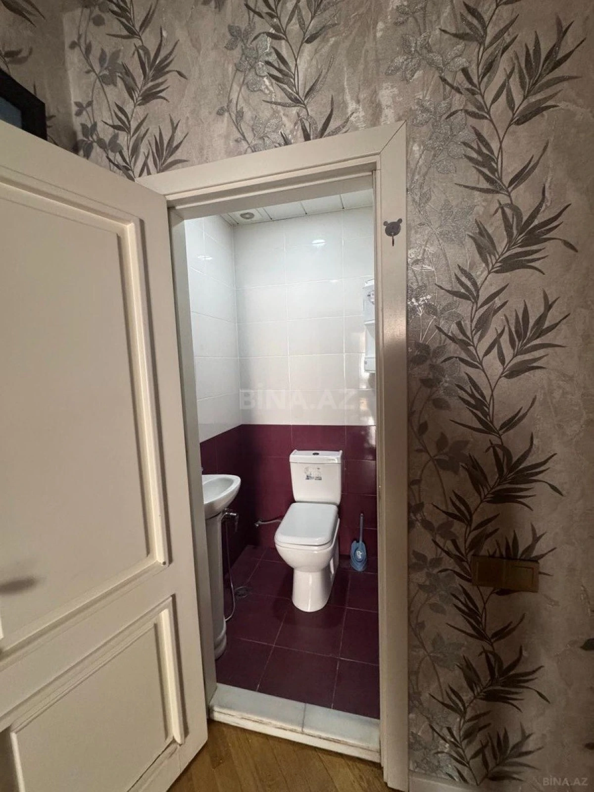 Kirayə verilir 3 otaqlı mənzil 125 m²