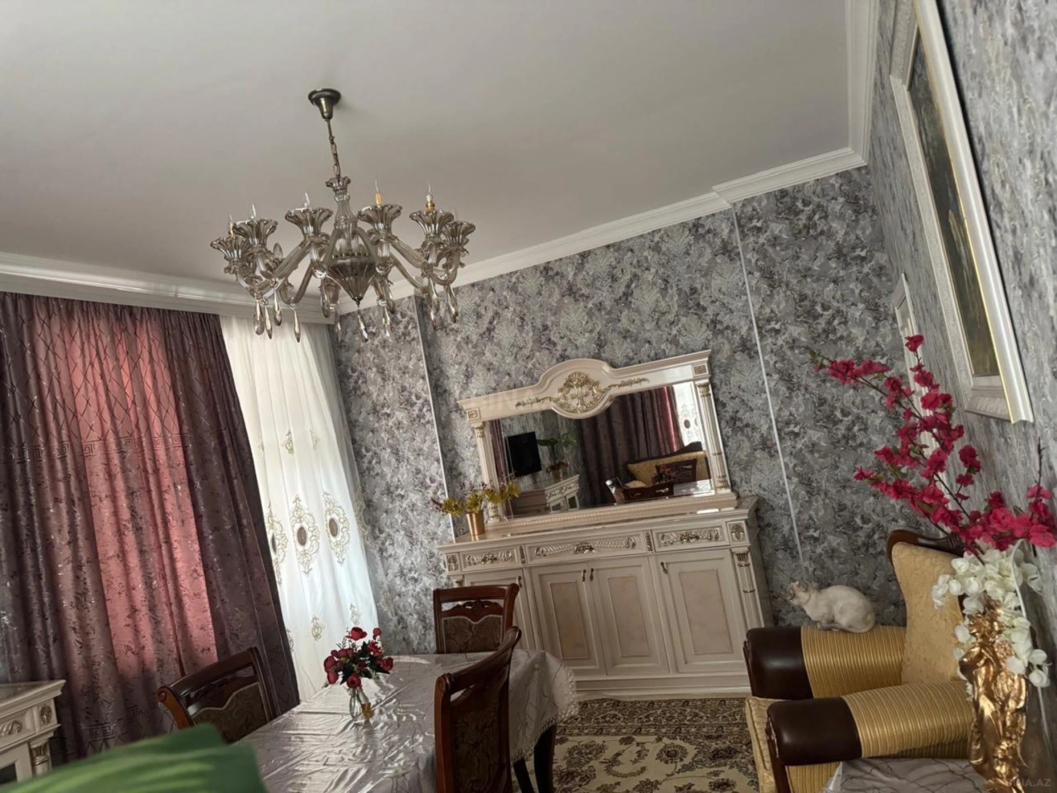 Kirayə verilir 3 otaqlı mənzil 125 m²