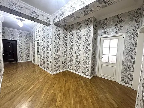 Kirayə verilir 3 otaqlı mənzil 125 m²