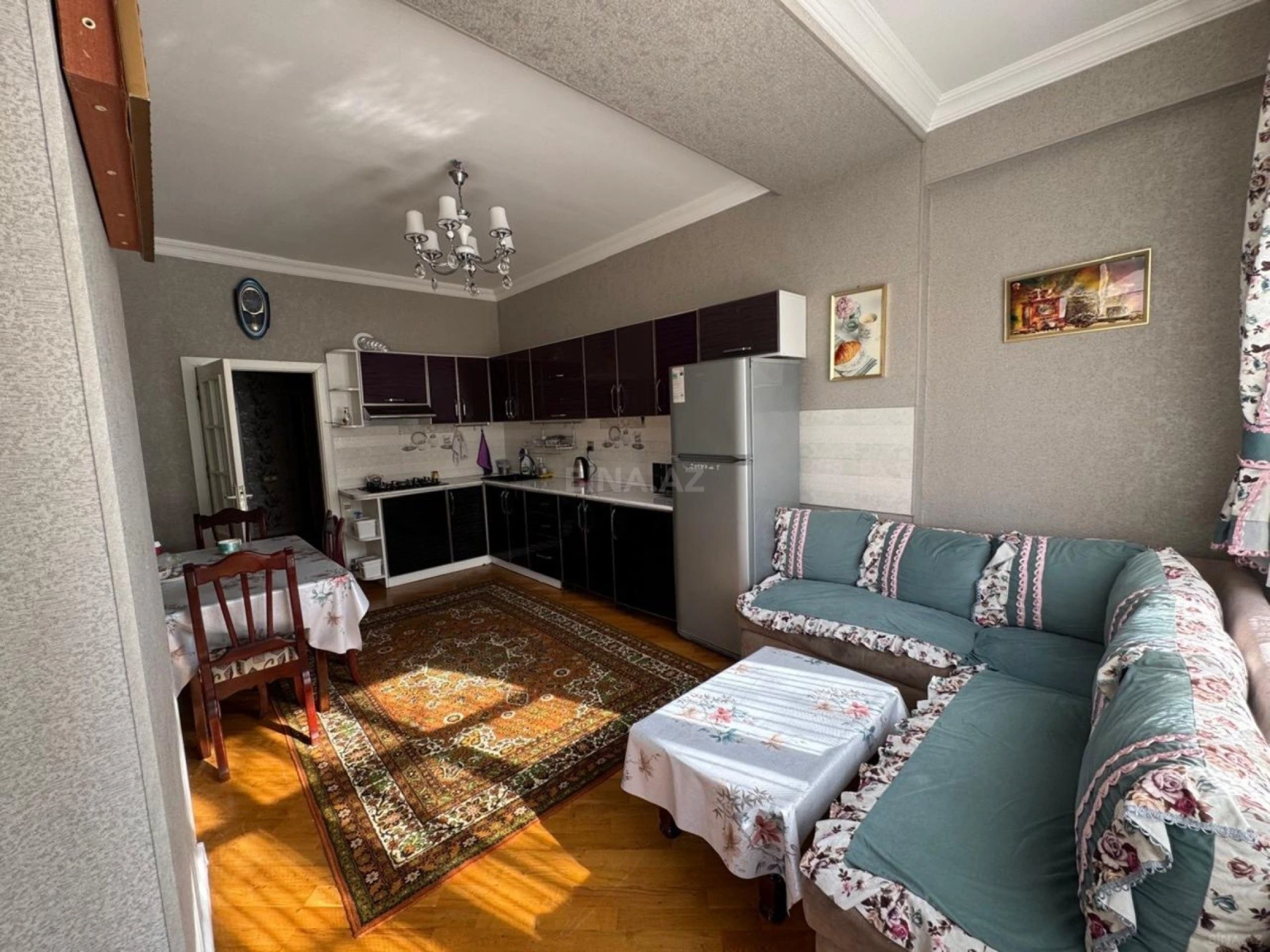 Kirayə verilir 3 otaqlı mənzil 125 m²