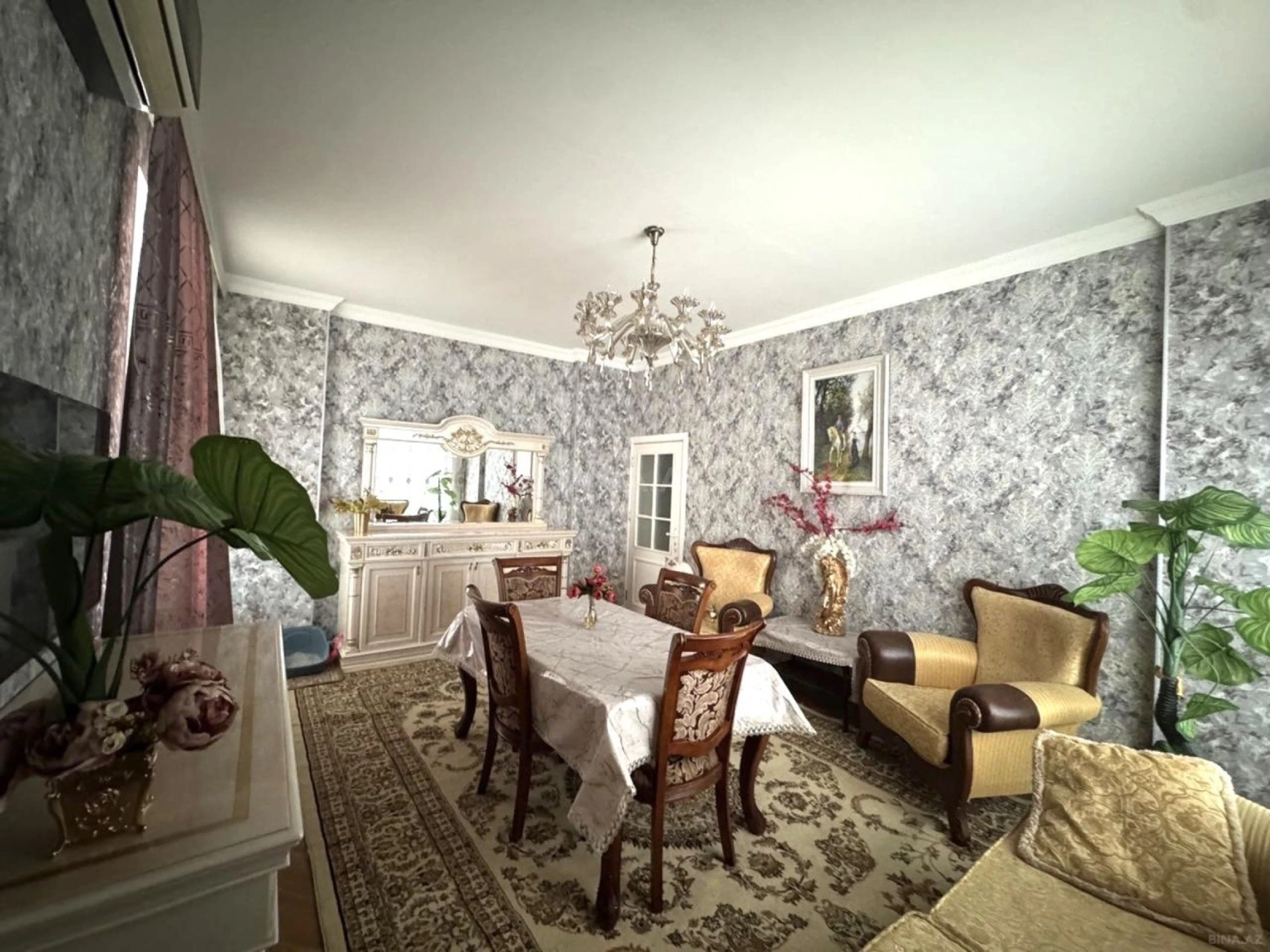 Kirayə verilir 3 otaqlı mənzil 125 m²