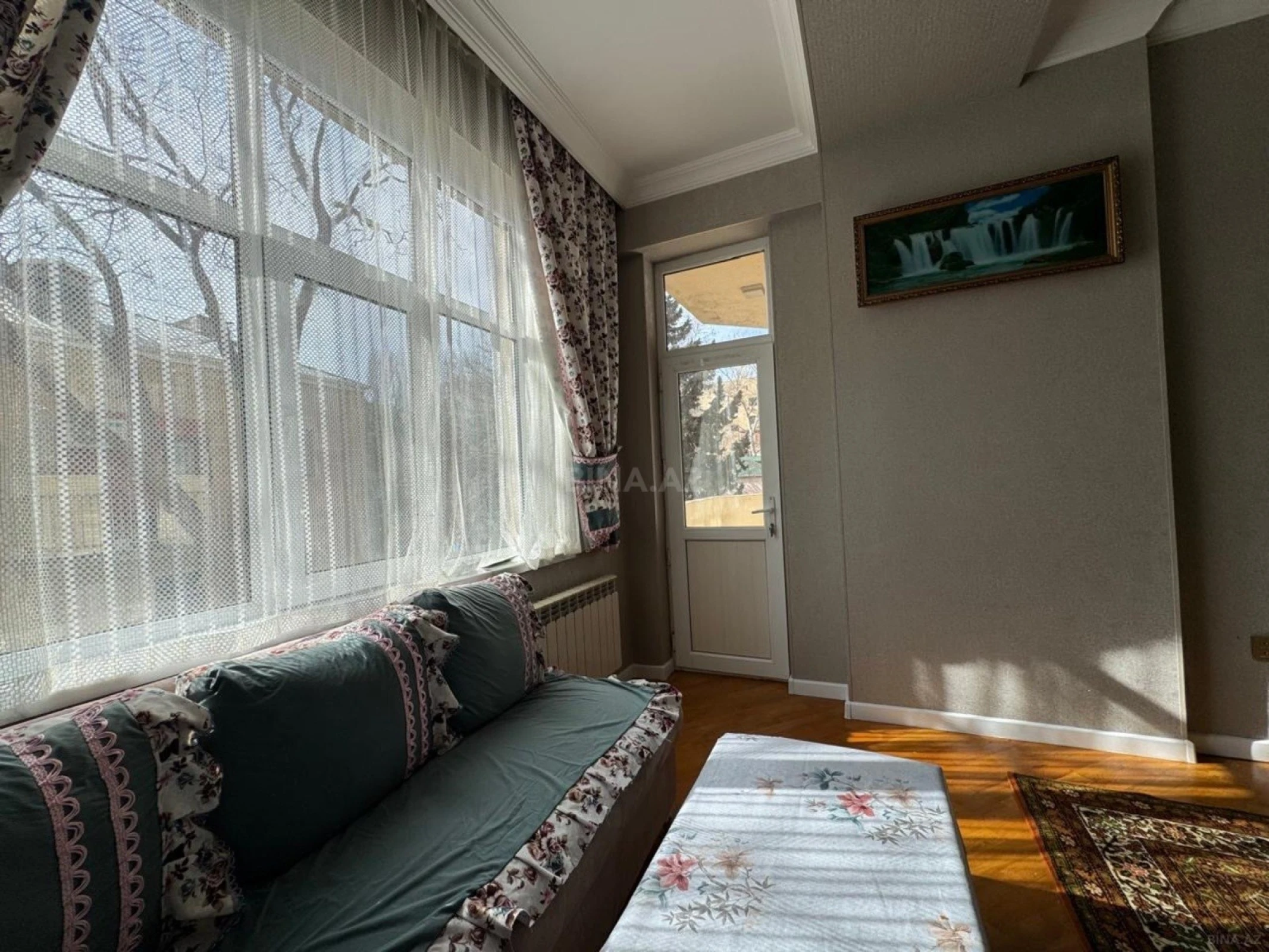 Kirayə verilir 3 otaqlı mənzil 125 m²