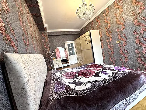 Kirayə verilir 3 otaqlı mənzil 125 m²