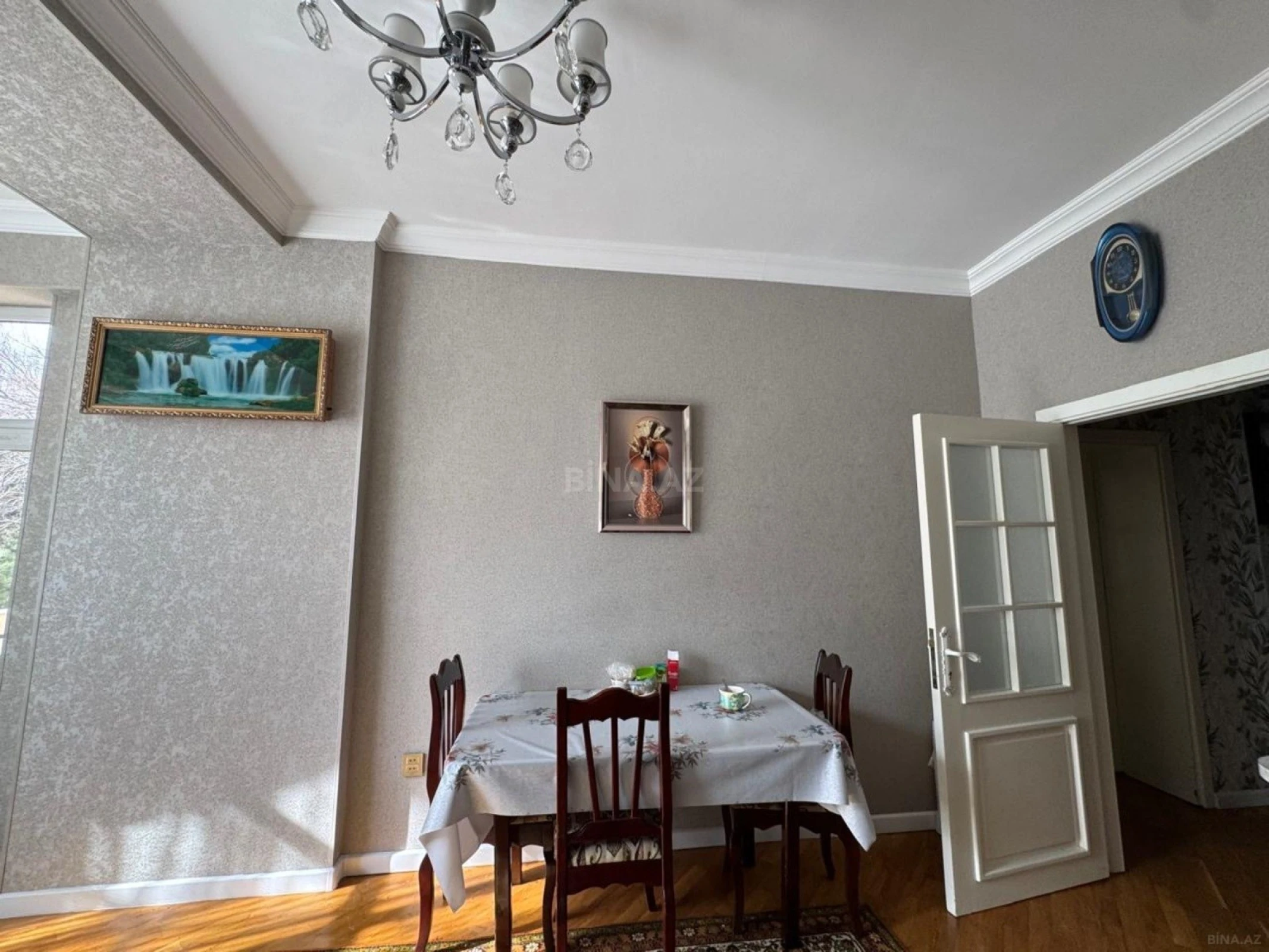 Kirayə verilir 3 otaqlı mənzil 125 m²