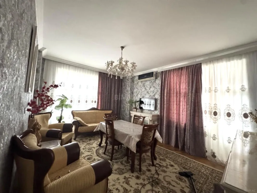 Kirayə verilir 3 otaqlı mənzil 125 m²