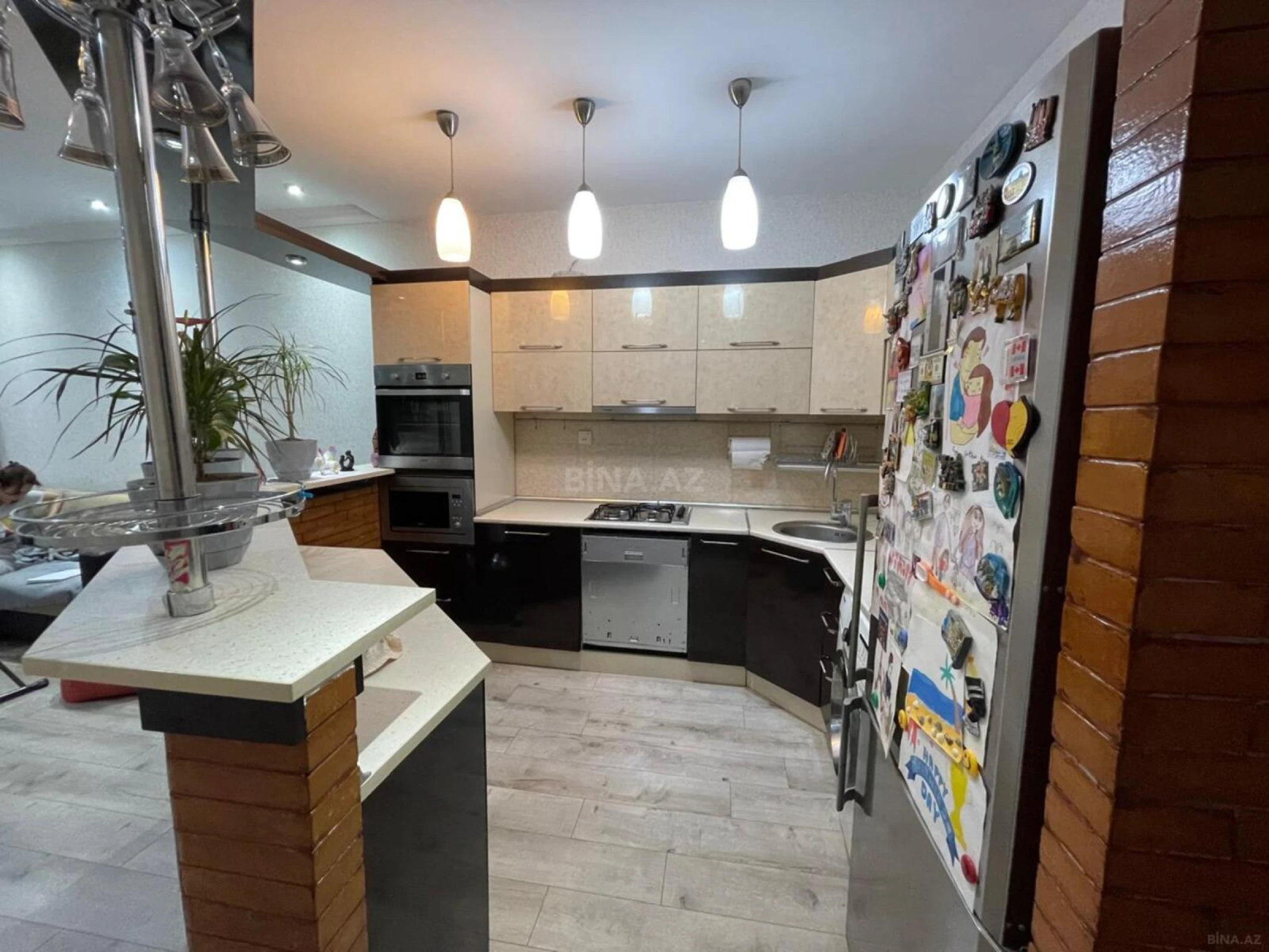 Satılır 2 otaqlı mənzil 69 m²
