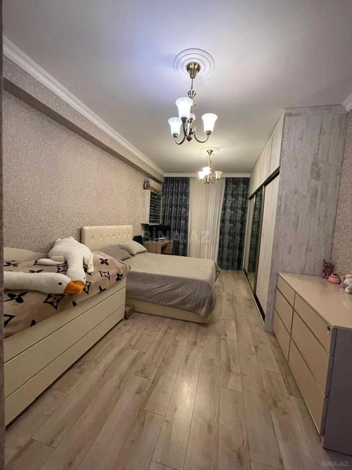 Satılır 2 otaqlı mənzil 69 m²