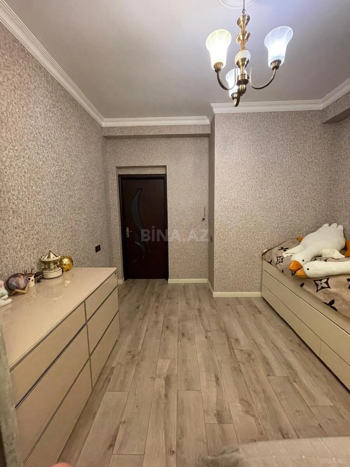 Satılır 2 otaqlı mənzil 69 m²
