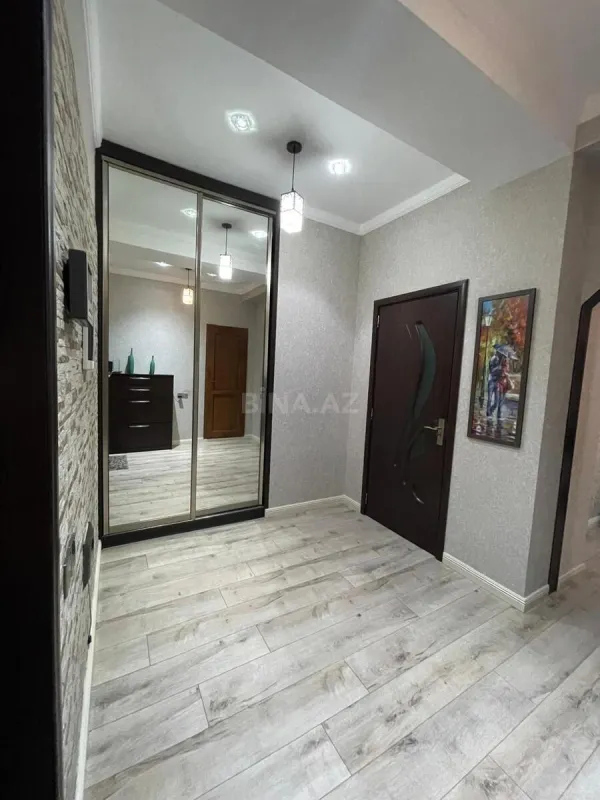 Satılır 2 otaqlı mənzil 69 m²