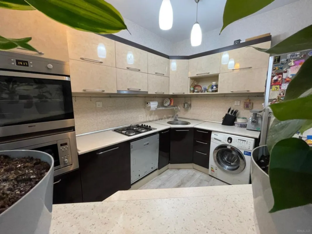 Satılır 2 otaqlı mənzil 69 m²