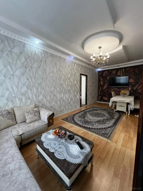 Satılır 6 otaqlı həyət evi 200 m²