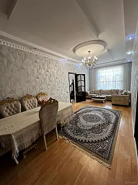 Satılır 6 otaqlı həyət evi 200 m²