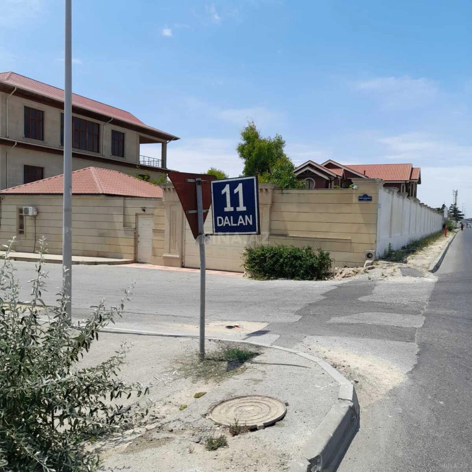 Satılır torpaq sahəsi 12 m²