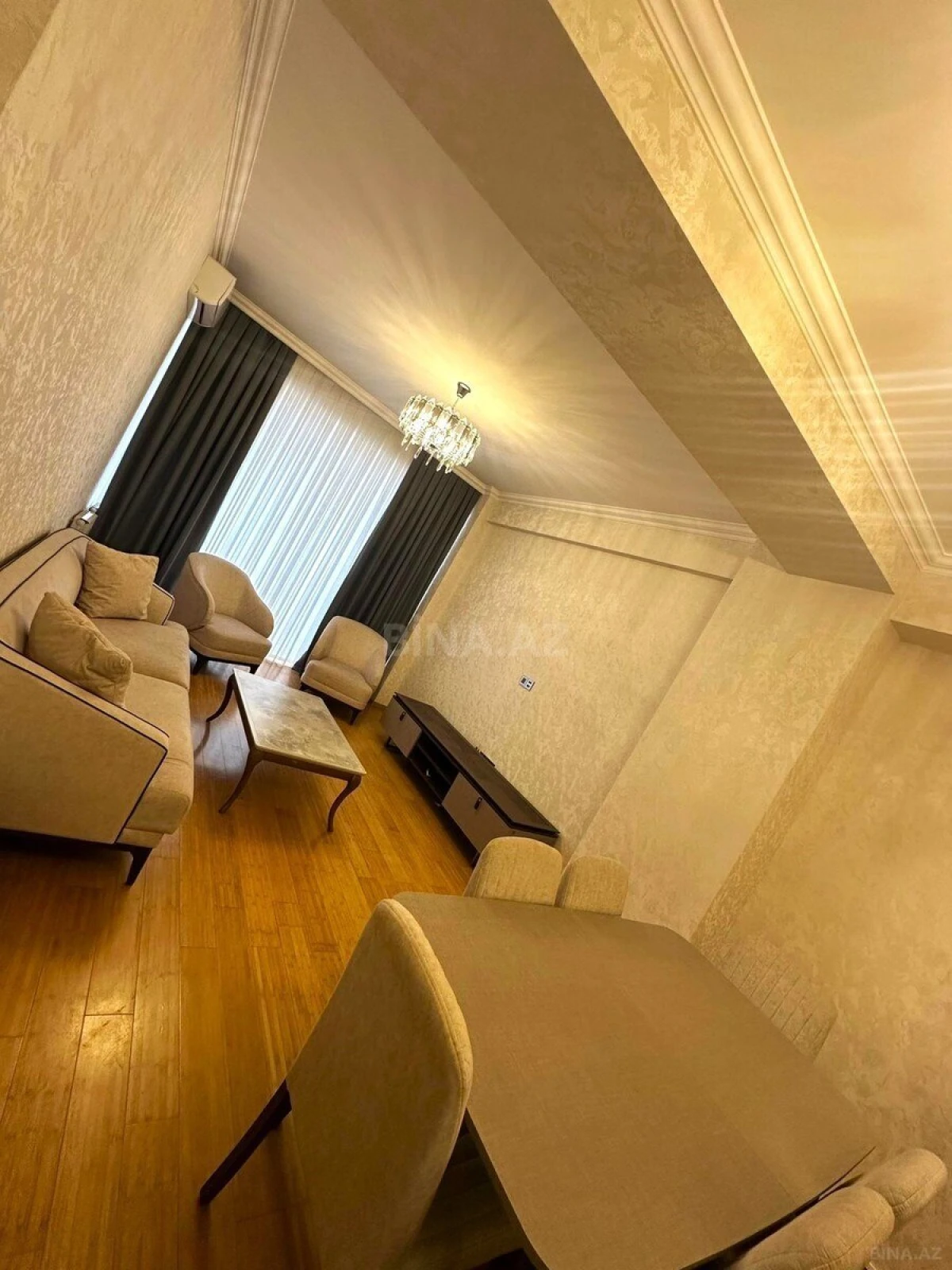 Satılır 2 otaqlı mənzil 80 m²
