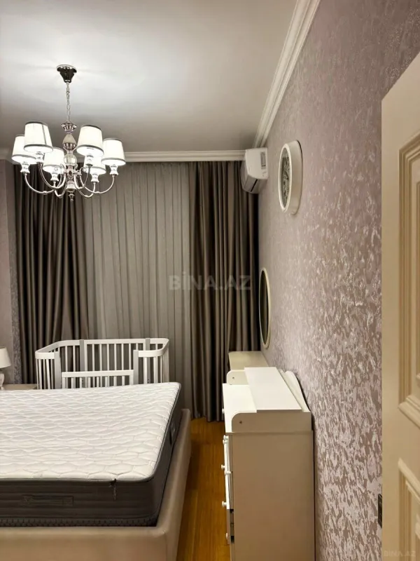 Satılır 2 otaqlı mənzil 80 m²