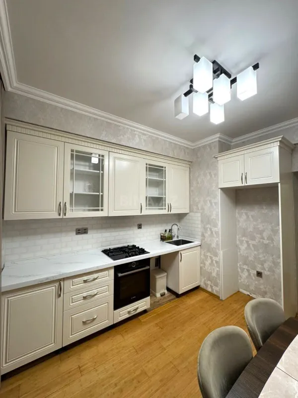 Satılır 2 otaqlı mənzil 80 m²