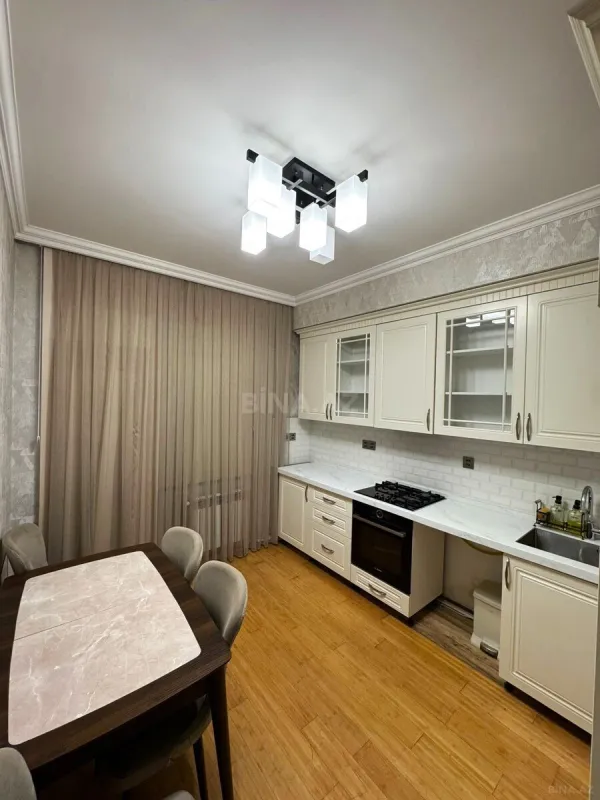 Satılır 2 otaqlı mənzil 80 m²
