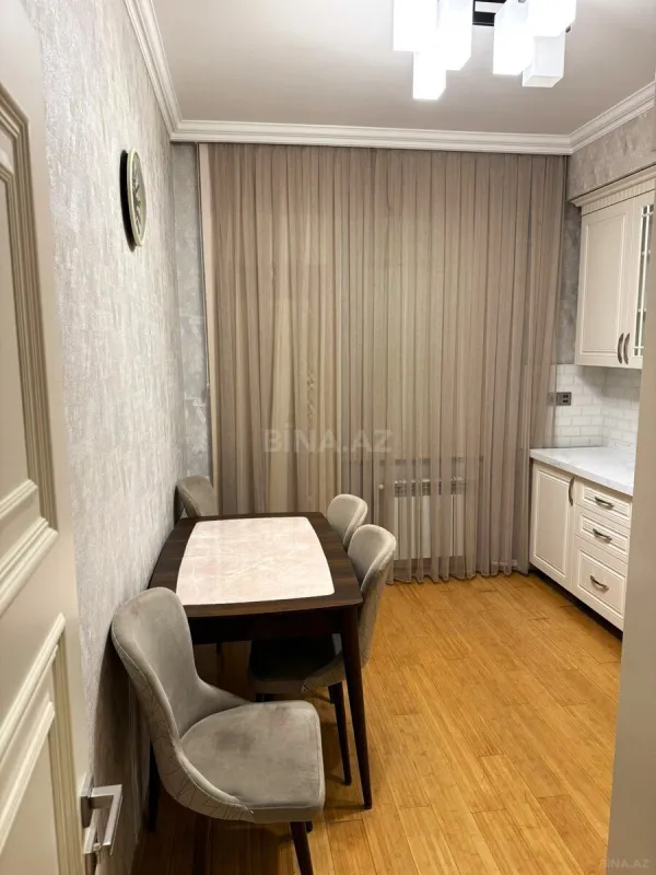 Satılır 2 otaqlı mənzil 80 m²