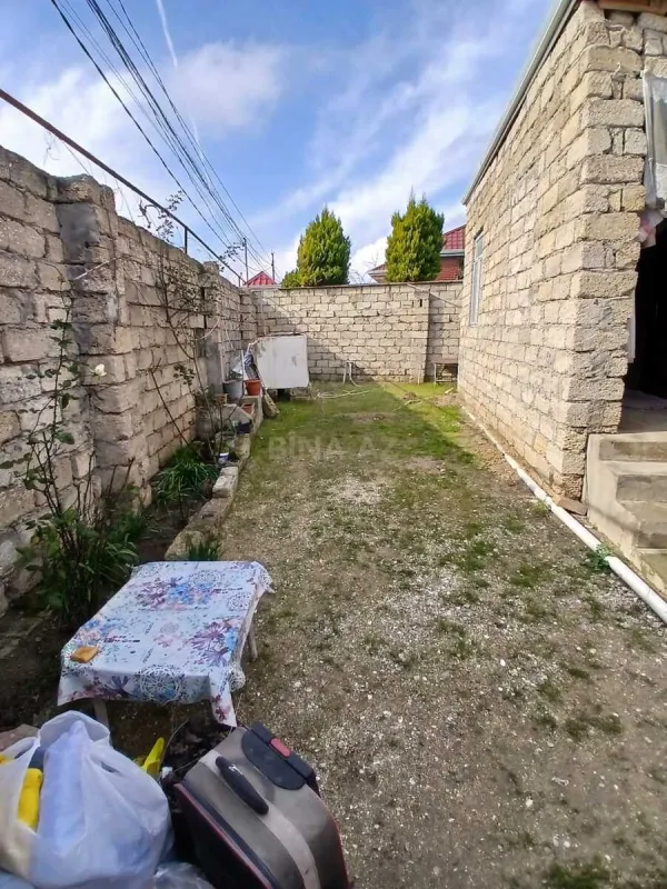 Satılır 2 otaqlı həyət evi 55 m²