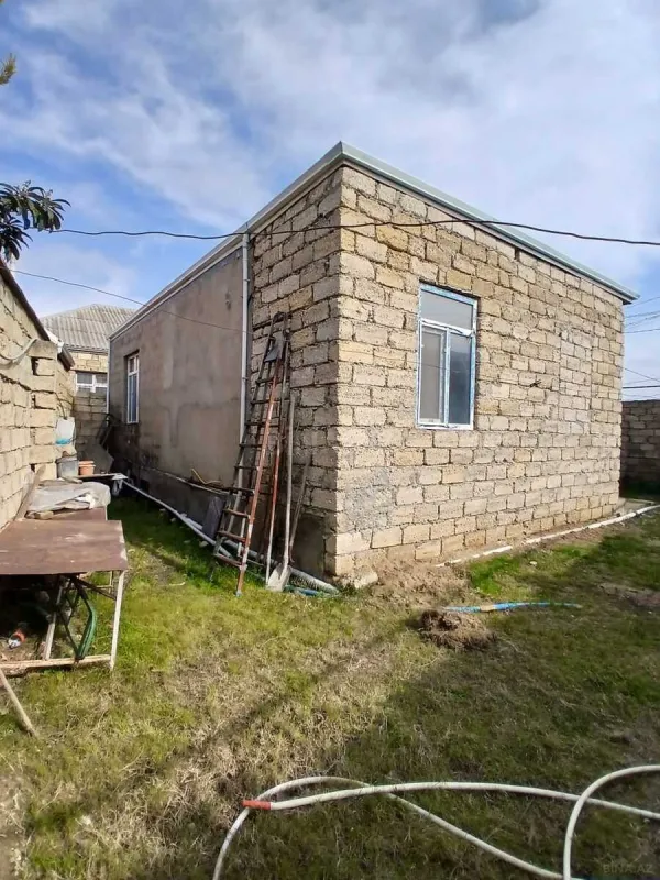 Satılır 2 otaqlı həyət evi 55 m²