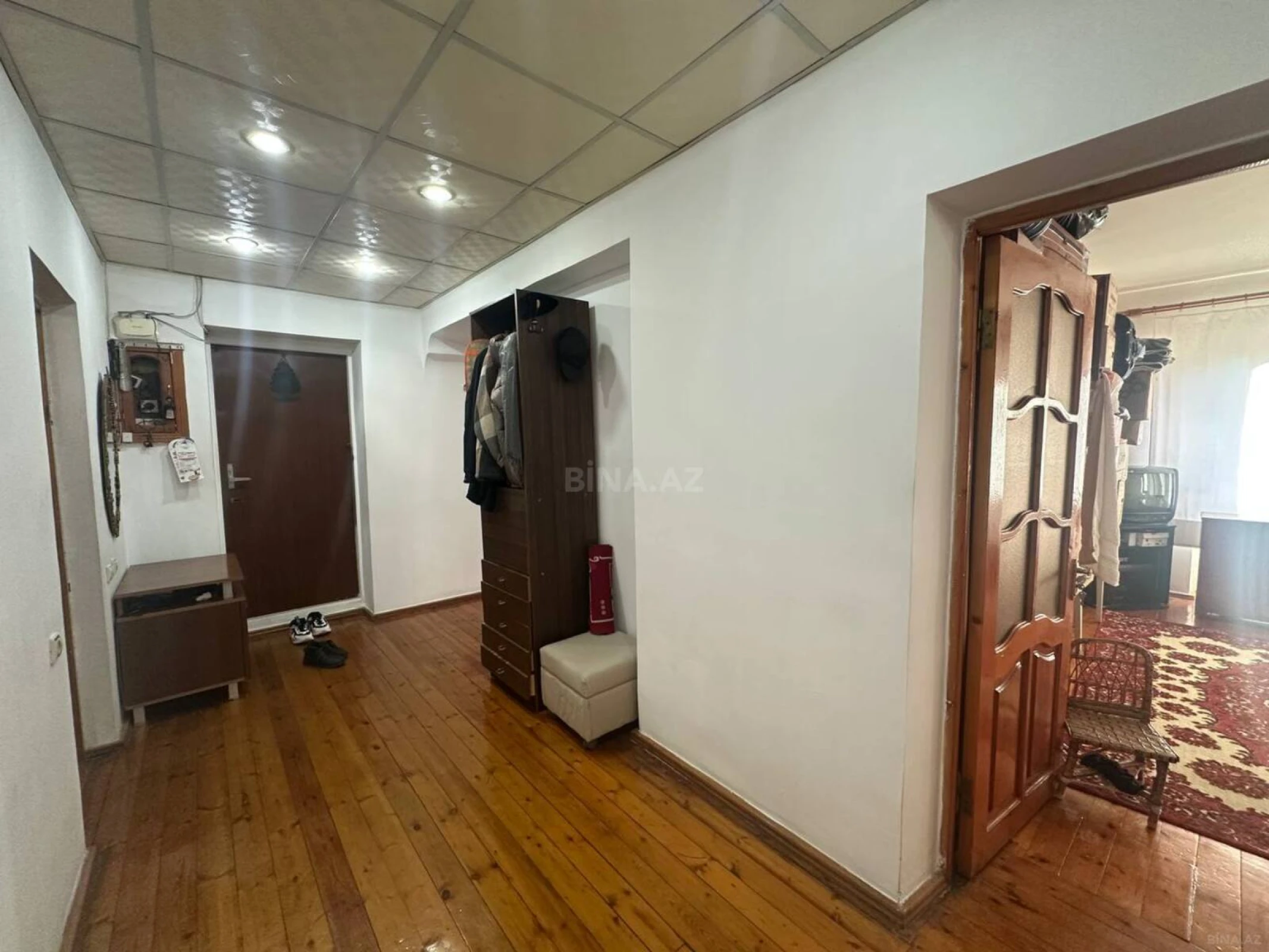 Satılır 4 otaqlı mənzil 105 m²