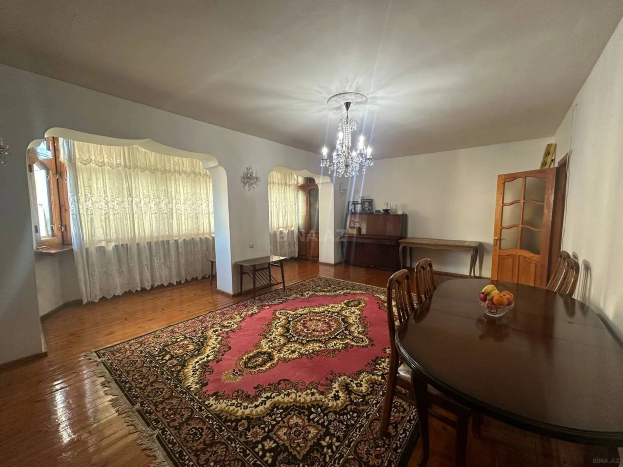 Satılır 4 otaqlı mənzil 105 m²