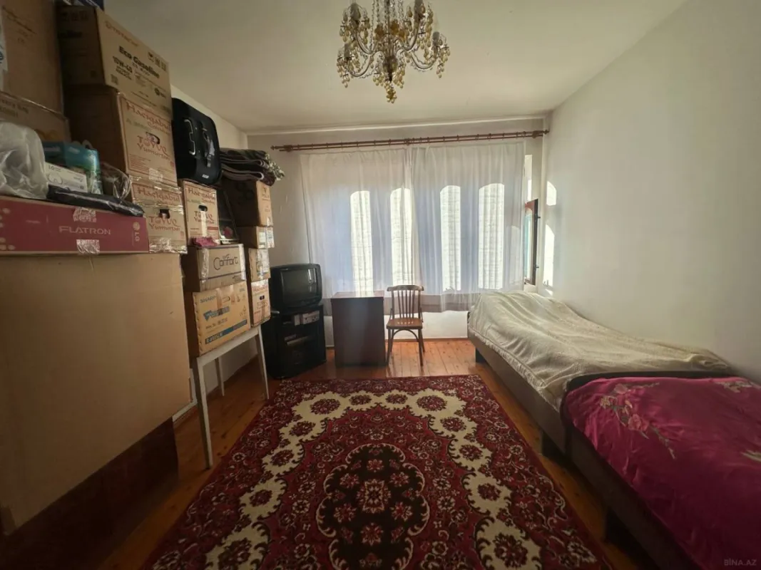 Satılır 4 otaqlı mənzil 105 m²