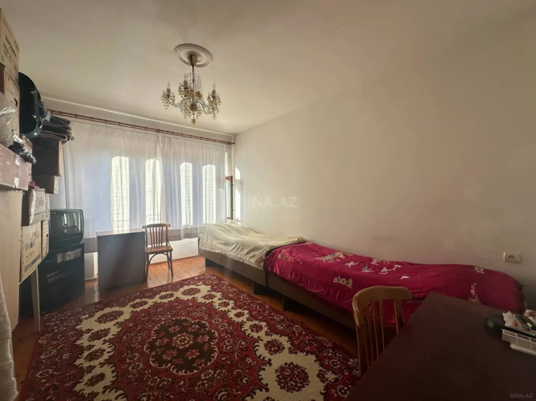 Satılır 4 otaqlı mənzil 105 m²