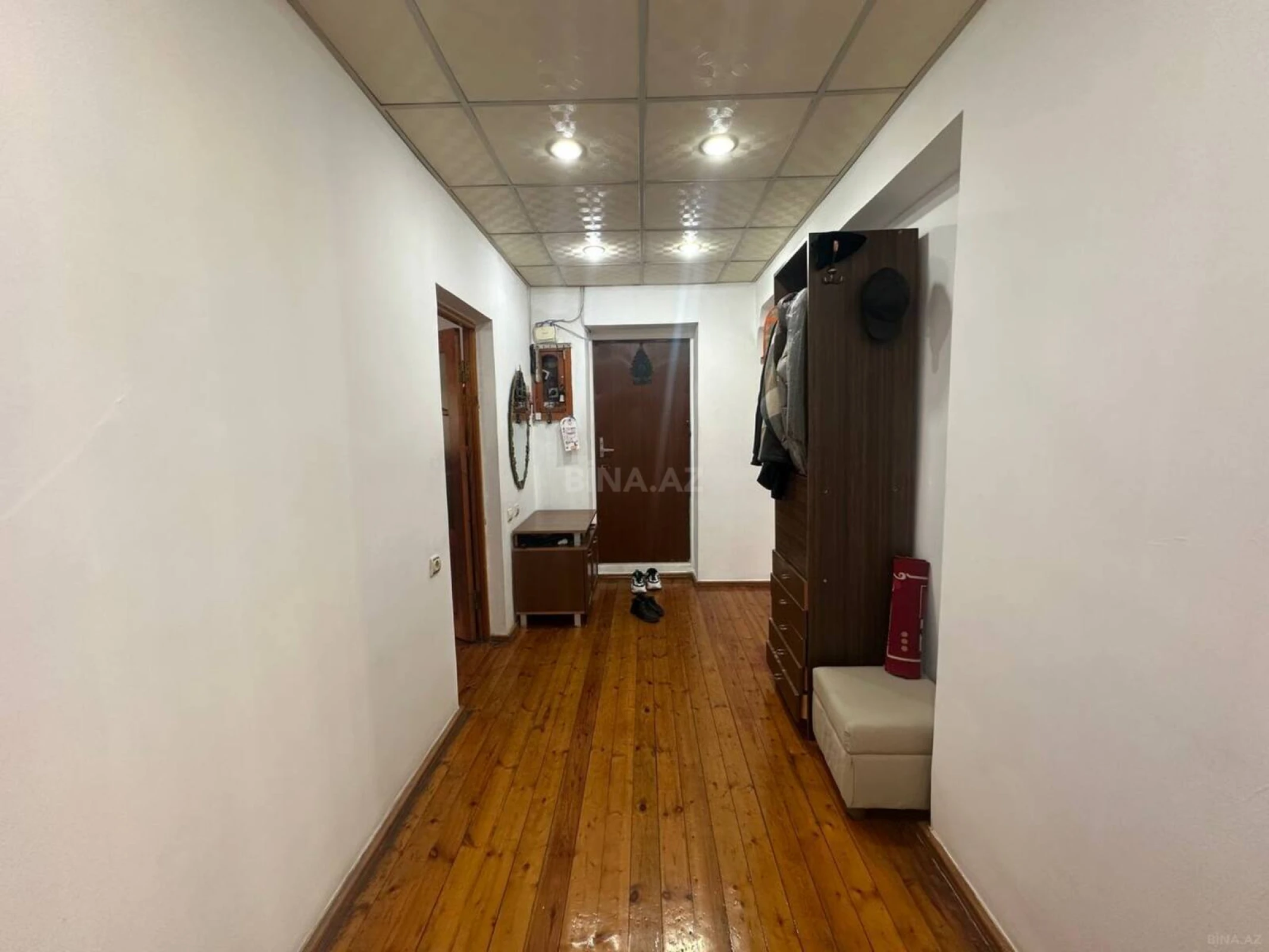 Satılır 4 otaqlı mənzil 105 m²