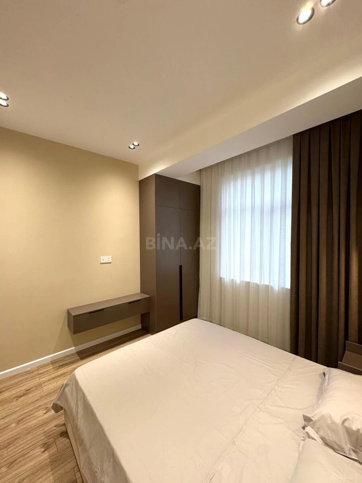 Satılır 2 otaqlı mənzil 52 m²