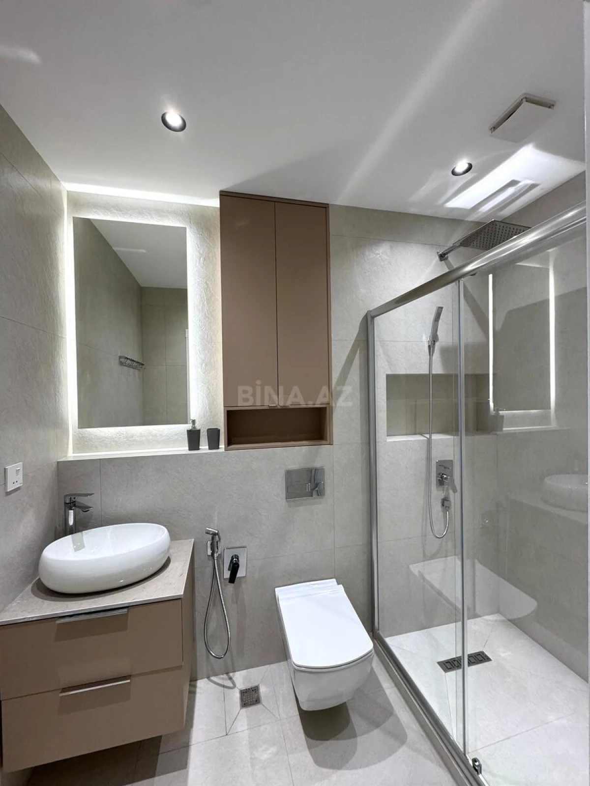 Satılır 2 otaqlı mənzil 52 m²